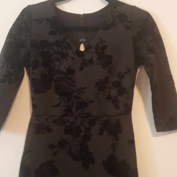 Little black casual dress medium - Picture 4 of 10